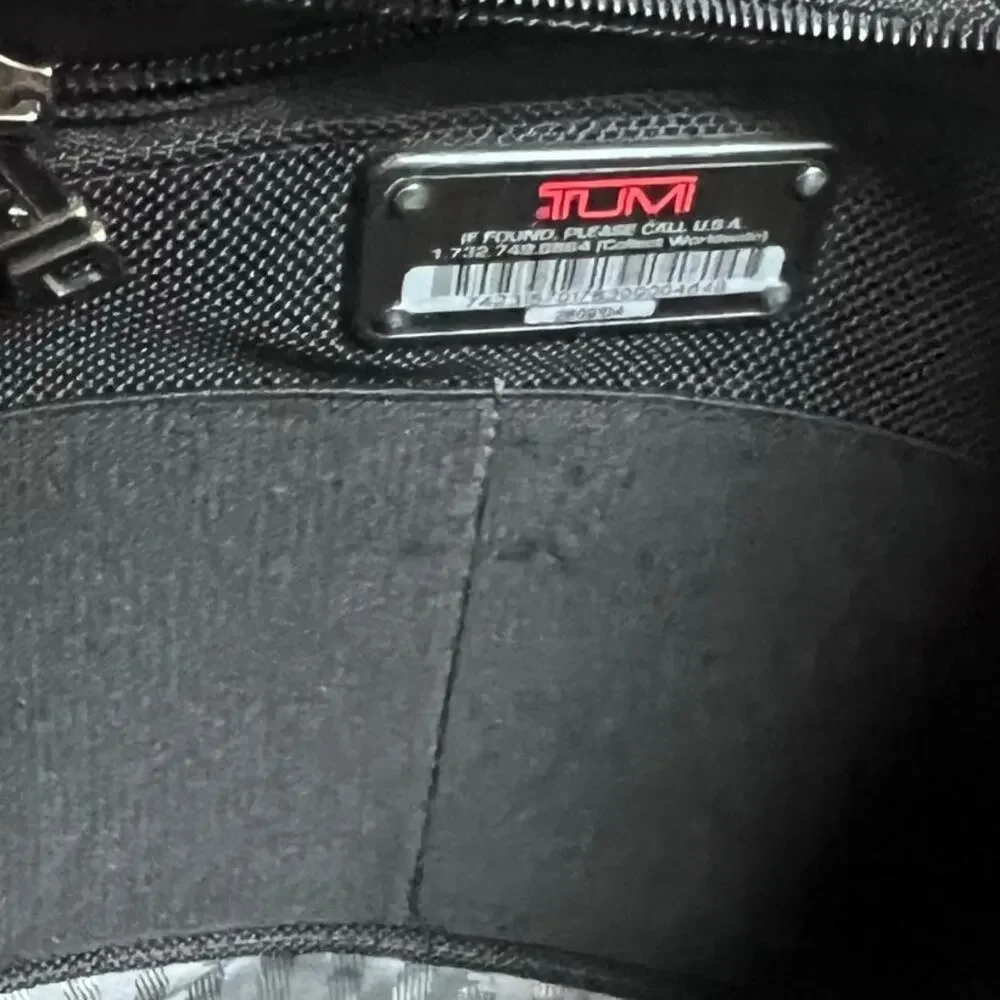 Tumi Messenger Computer Work Bag‎ Expandable